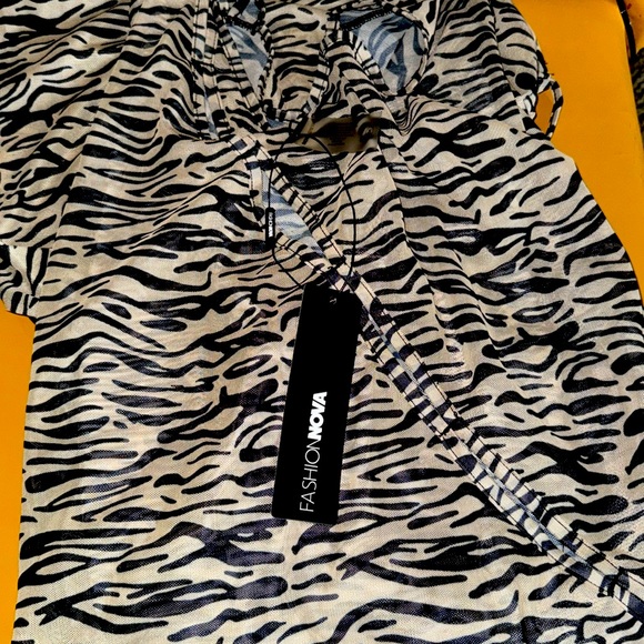 Fashion Nova Bailey long sleeve cover-up dress size 1 X 👙☀️😎👙👗 - Picture 2 of 6